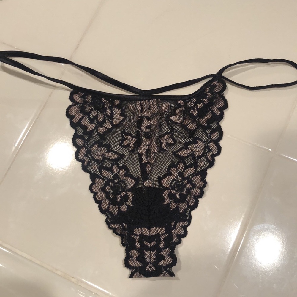 Victoria Secret chemise & matching G sting Lingerie Bundle Size L - Picture 14 of 15